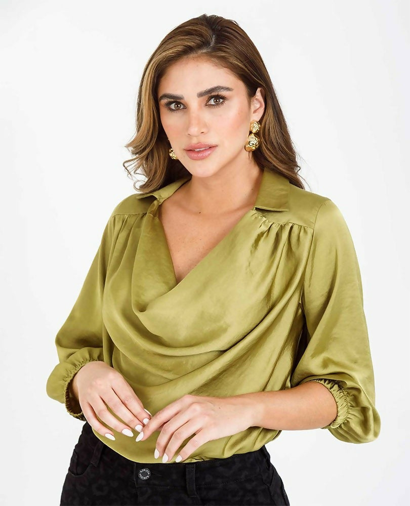 blusa-basica-gabriela-drapeada-tela-satinada